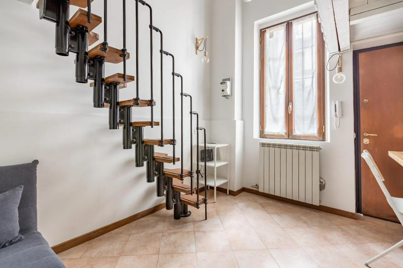 New! Studio Apt 700M From Corso Lodi! 밀라노 이탈리아
