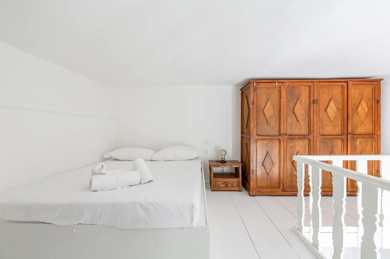 Appartement New! Studio Apt 700M From Corso Lodi! Milaan Italië