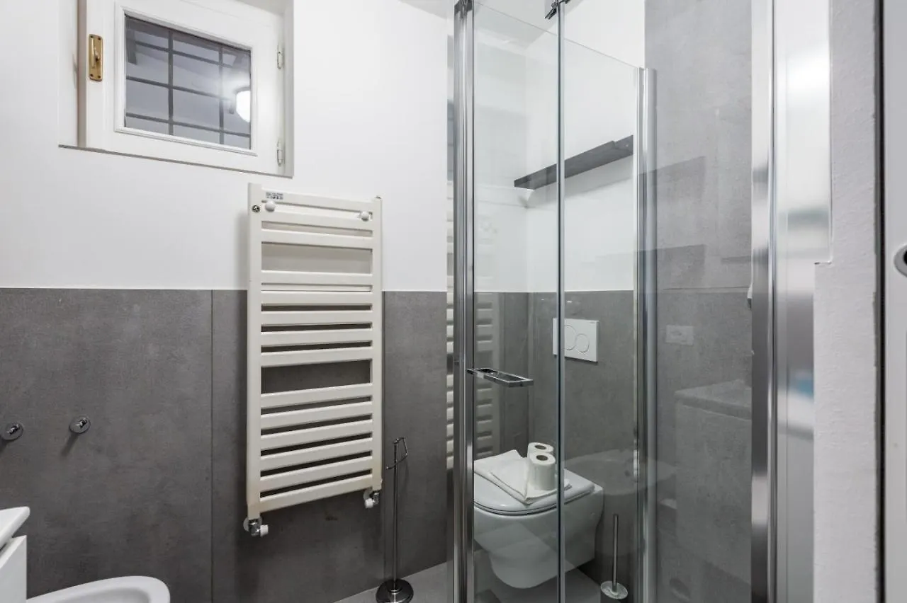 New! Studio Apt 700M From Corso Lodi! Milaan Appartement